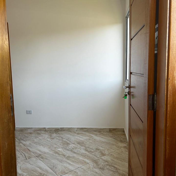 Aluga-se Apartamento na Rua Costa Barros